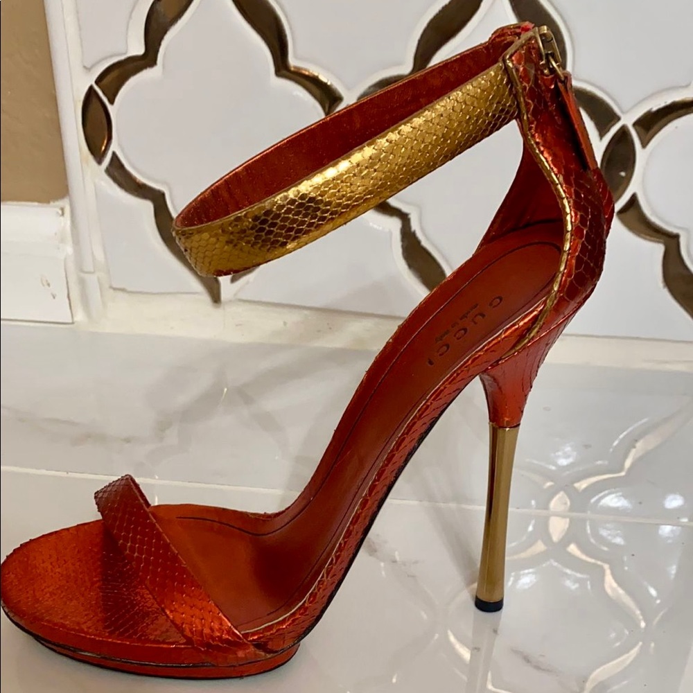 Gucci Metallic Snakeskin Ankle Strap Sandals Size 38